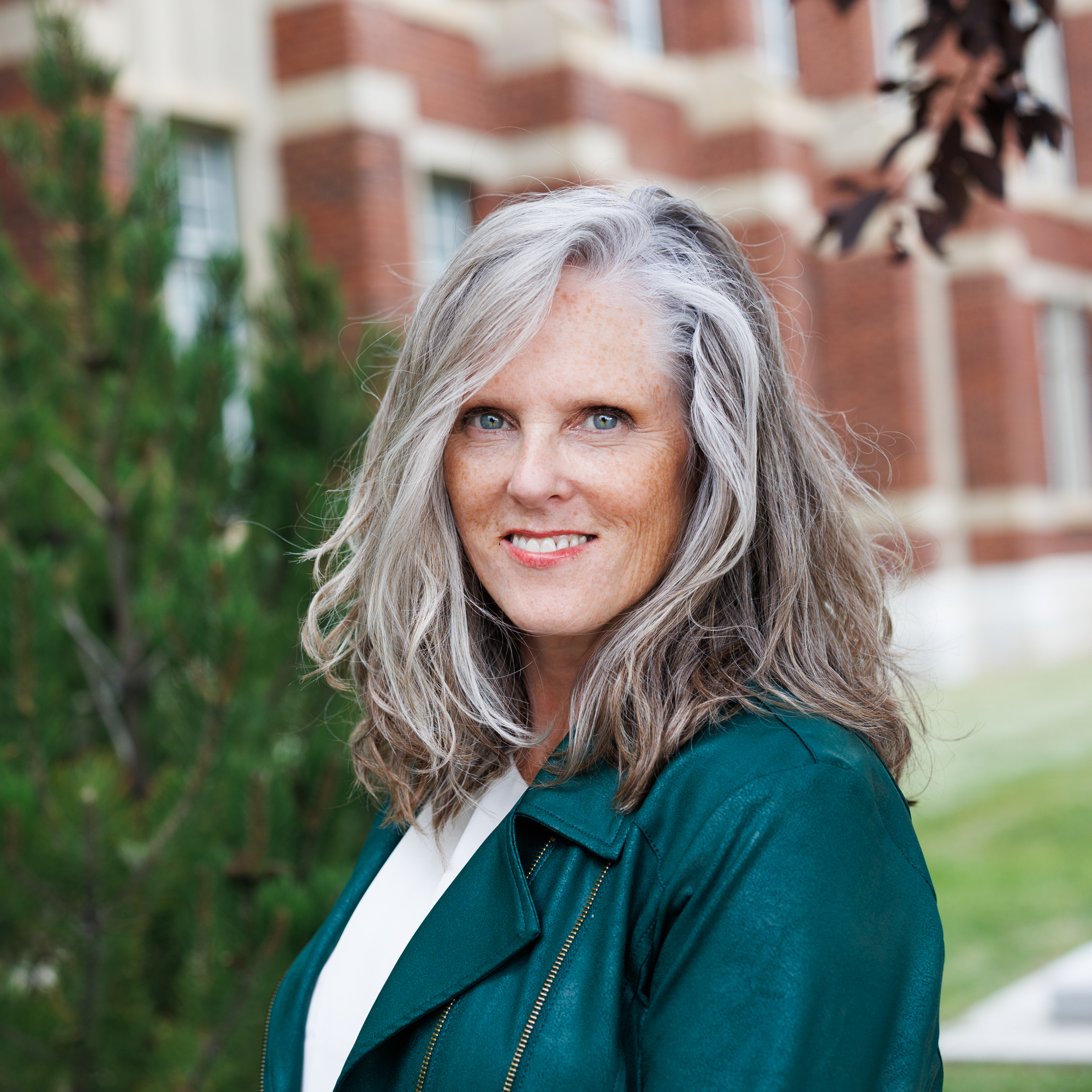 janet welch calgaryheadshotsbysvetlana square