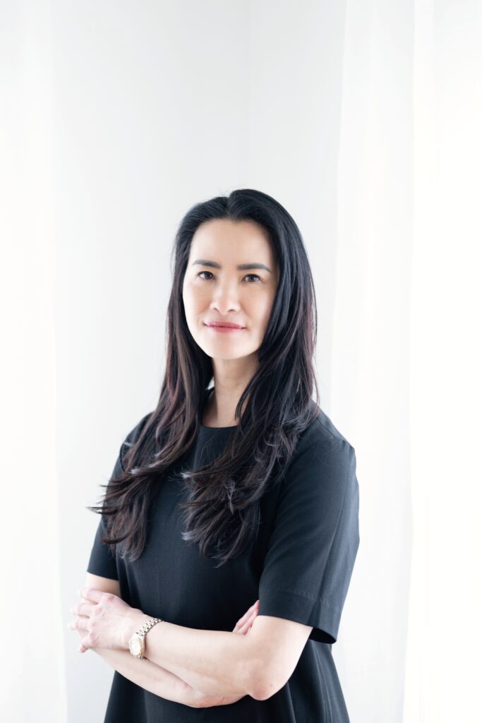 diana ly 8